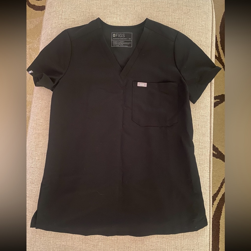 FIGS NWOT XS Black Catarina style One-Pocket Scrub Top. Never worn.